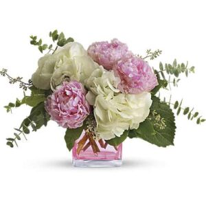 Peony and hydrangea bouquet in pink glass vase T145-2A